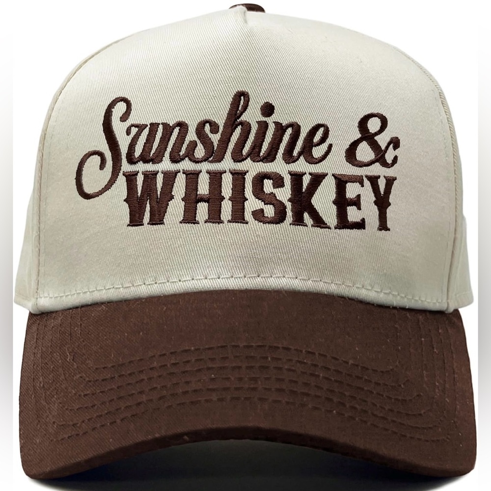 MEN’S Brown and White Trucker Hat *NEW*